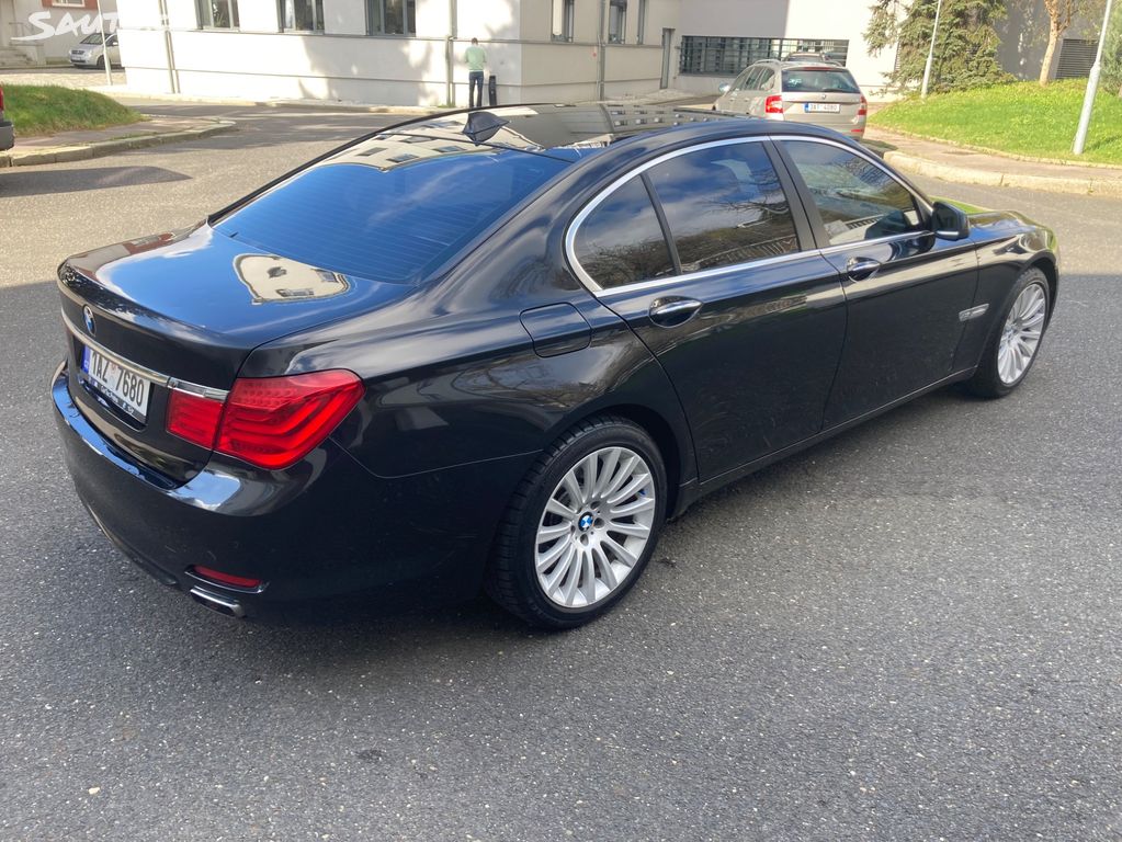 BMW Řada 7 750i 300kW Xdrive ČR DPH | Sauto.cz