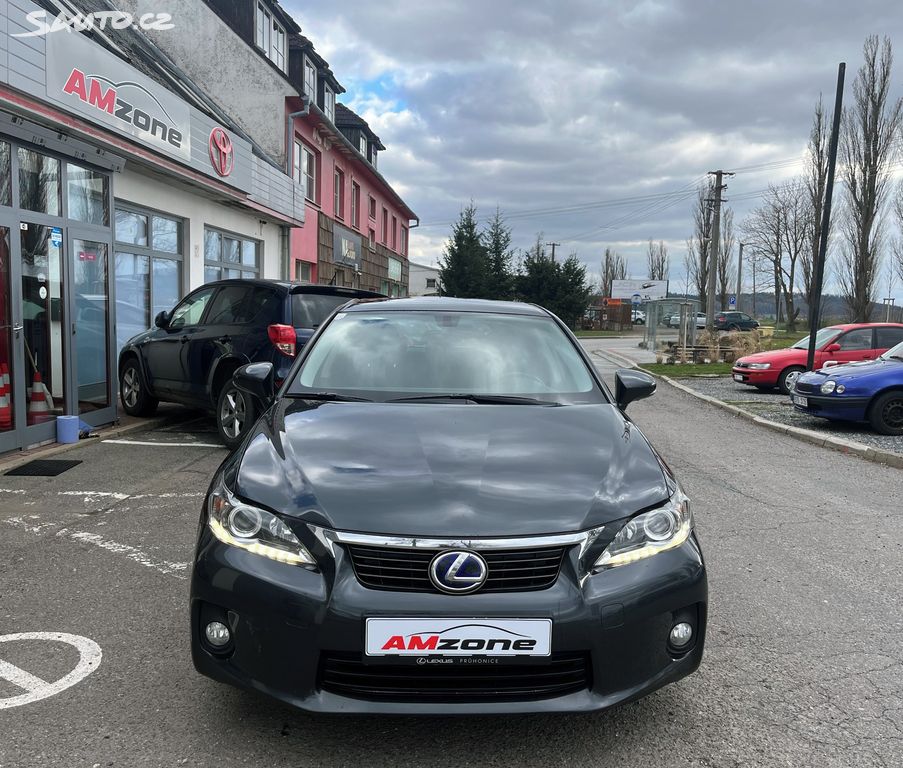 Lexus CT 200h, fotka 2
