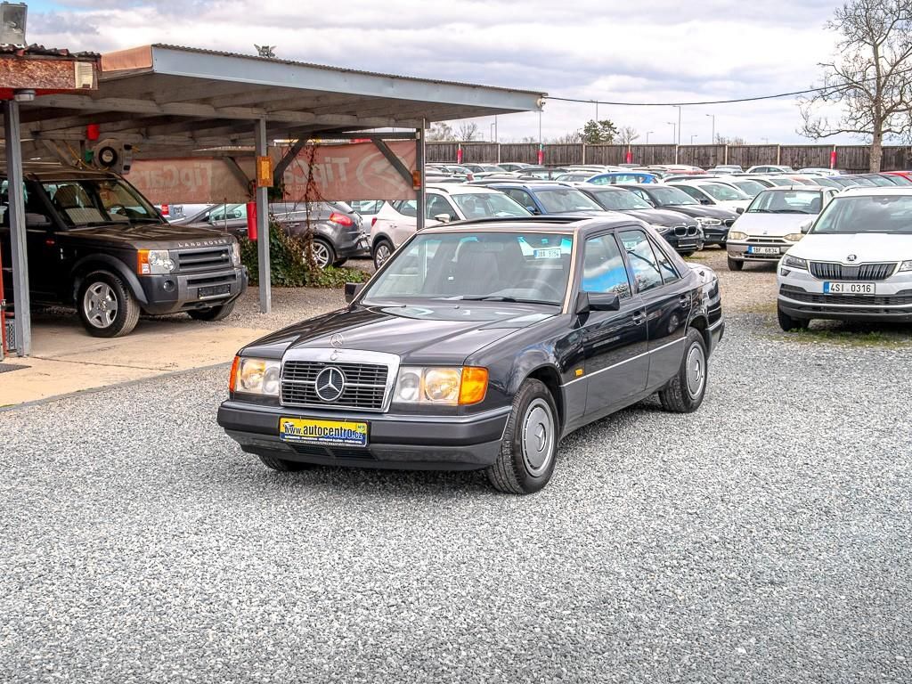 Mercedes-Benz 124, 200E – STAV!!