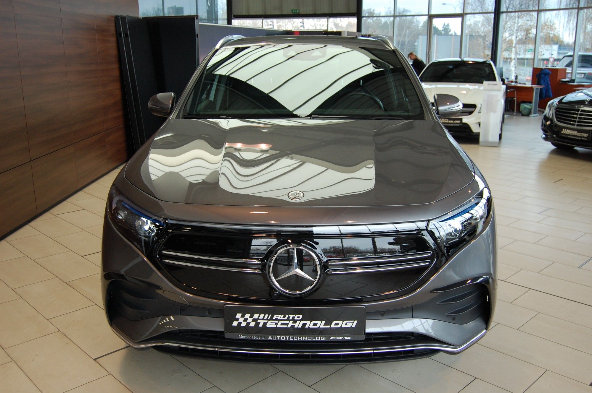 Mercedes-Benz EQA, 250 - fotka 3