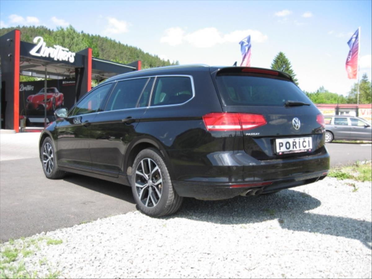 Volkswagen Passat, 2,0 ergo Confort  4 motion - fotka 6