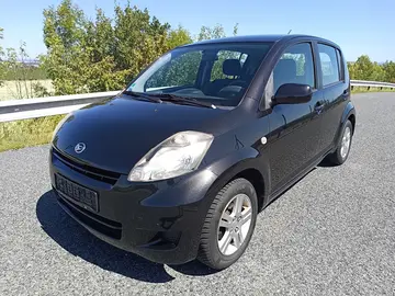 Daihatsu Sirion, 1.3i klima nehavarovaný!