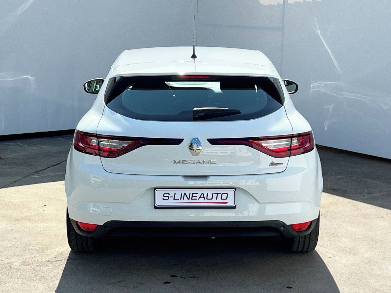 Renault Mégane, 1.6 Klima/ČR 2.maj Serv.kniha - fotka 6