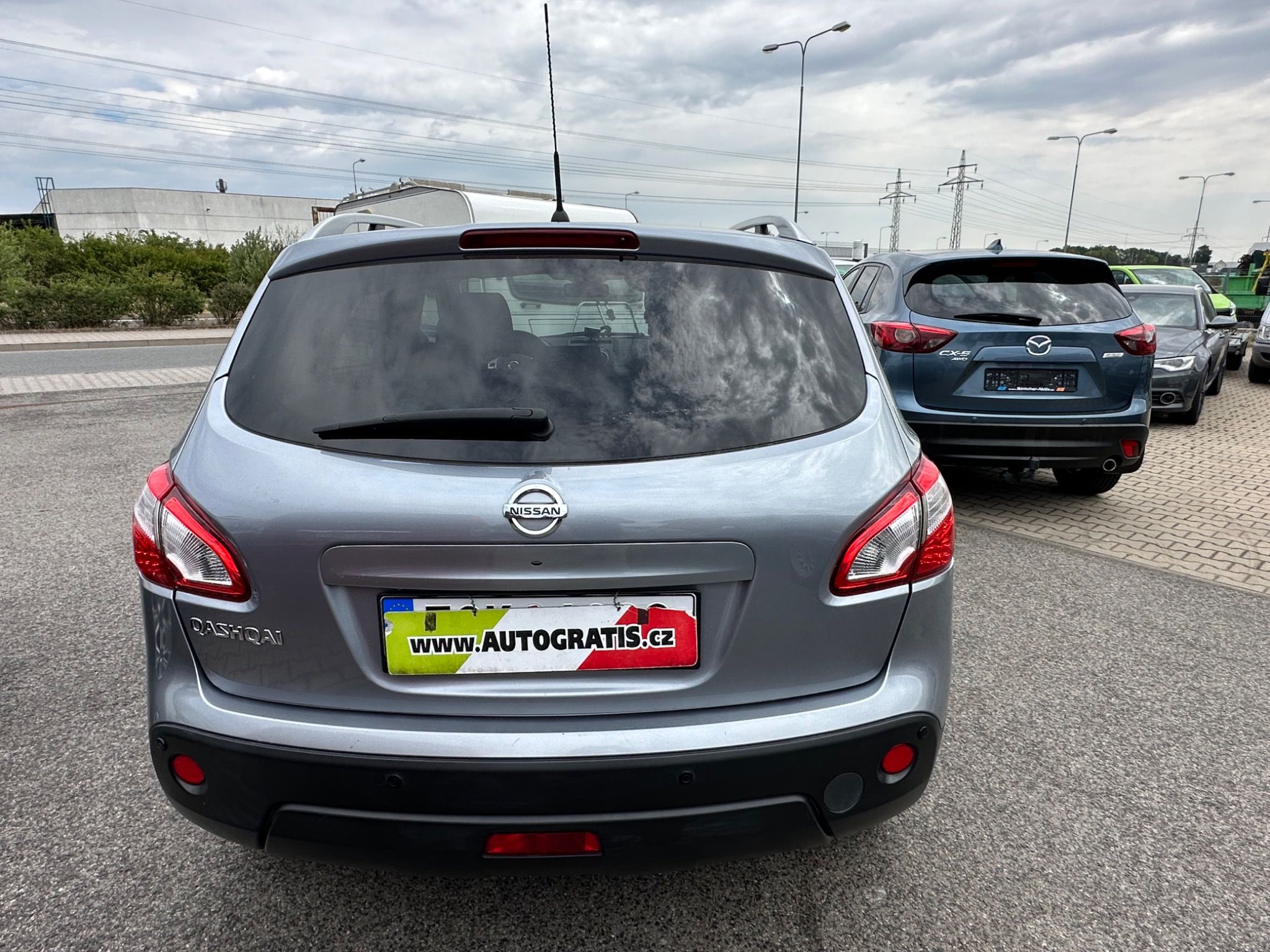Nissan Qashqai, 2.0i-104KW-AUTOMAT-KŮŽ.XEN.TOP - fotka 4