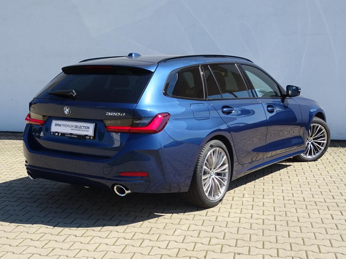 BMW Řada 3, 320d xDrive Touring - fotka 3