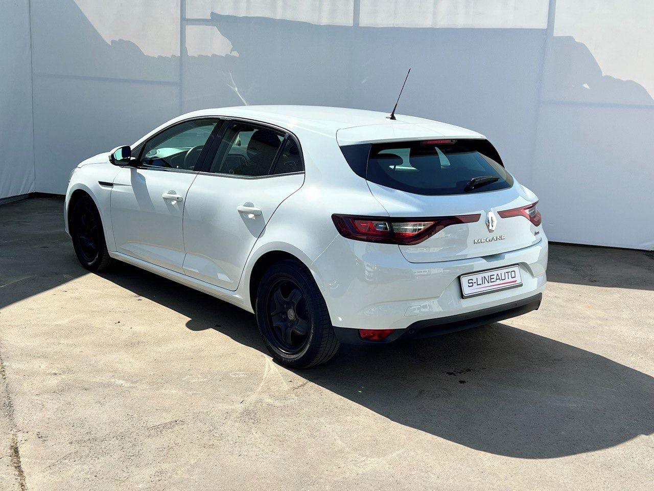 Renault Mégane, 1.6 Klima/ČR 2.maj Serv.kniha - fotka 4