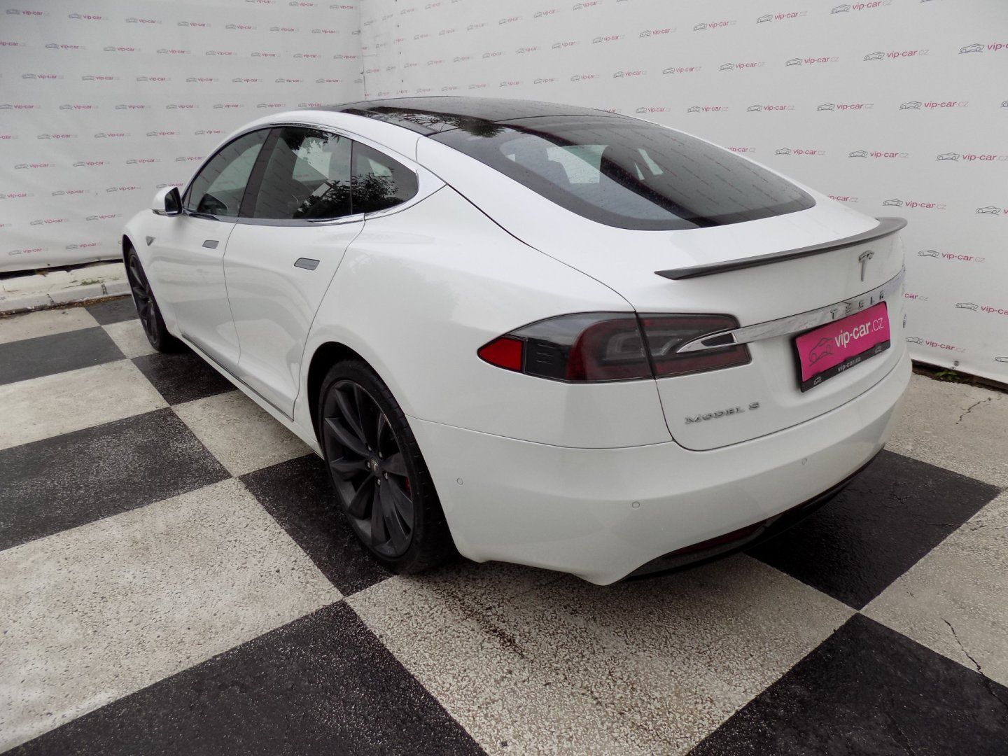 Tesla Model S, P90D-780PS Nabíjení zdarma - fotka 3