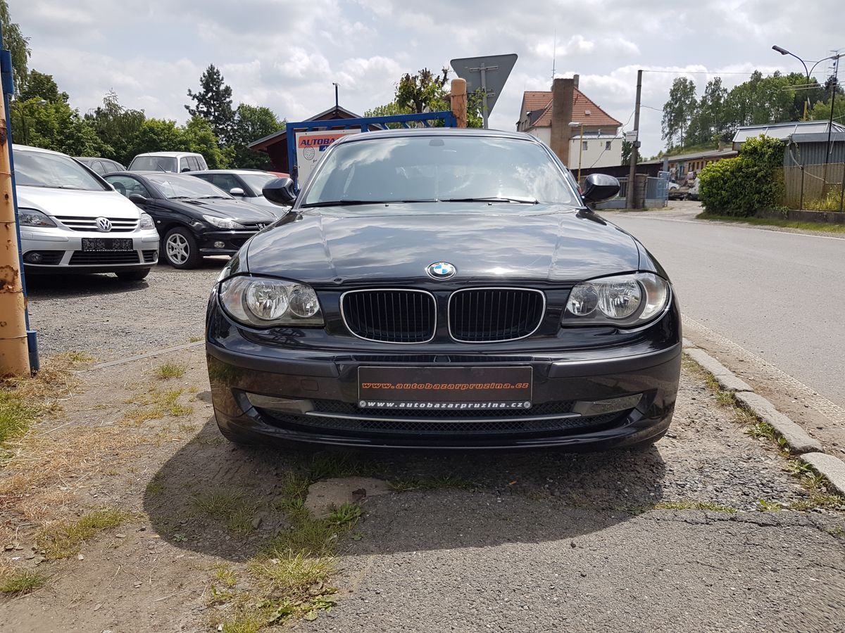 BMW Řada 1, 116 2.0i 90KW DIGI KLIMA - fotka 2