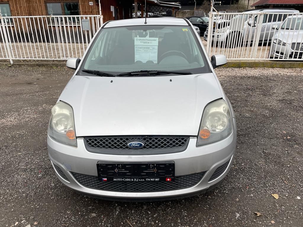 Ford Fiesta, 1,4 16V 59 KW - fotka 2