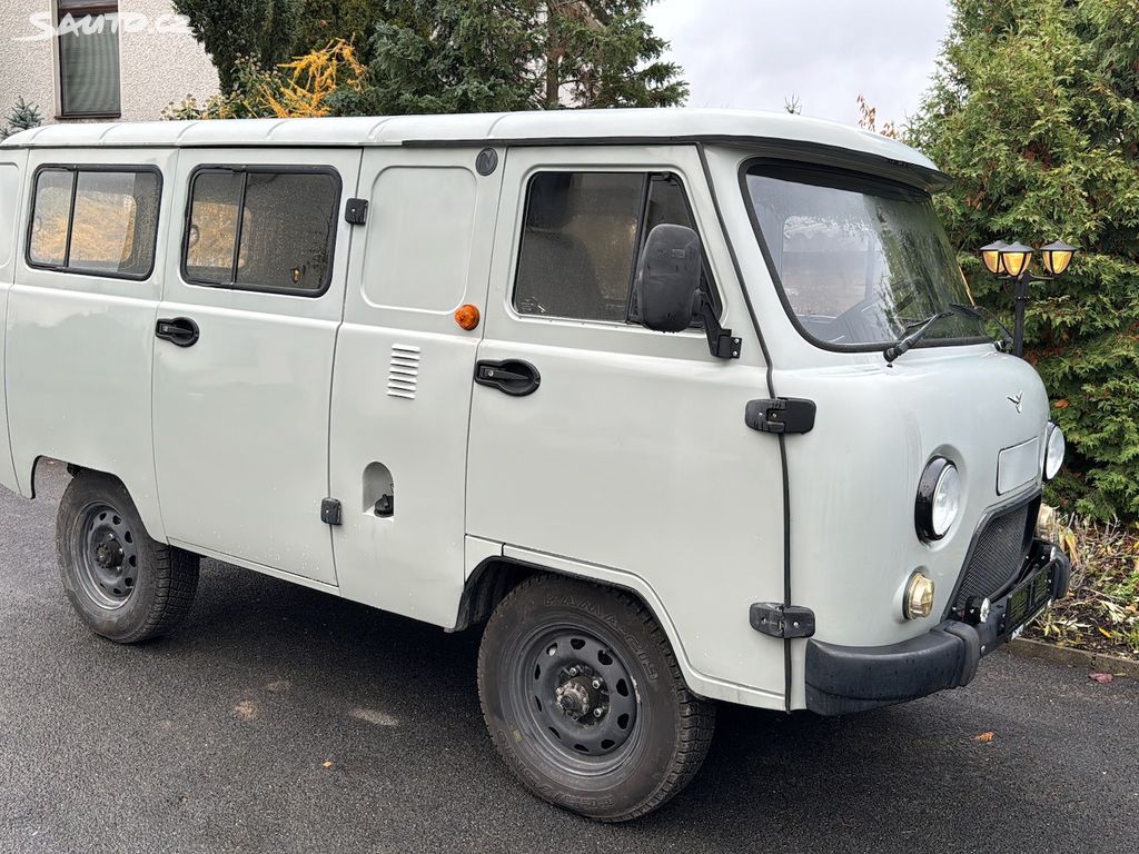 UAZ Ostatní 3741, Buchanka, 4x4 | Sauto.cz