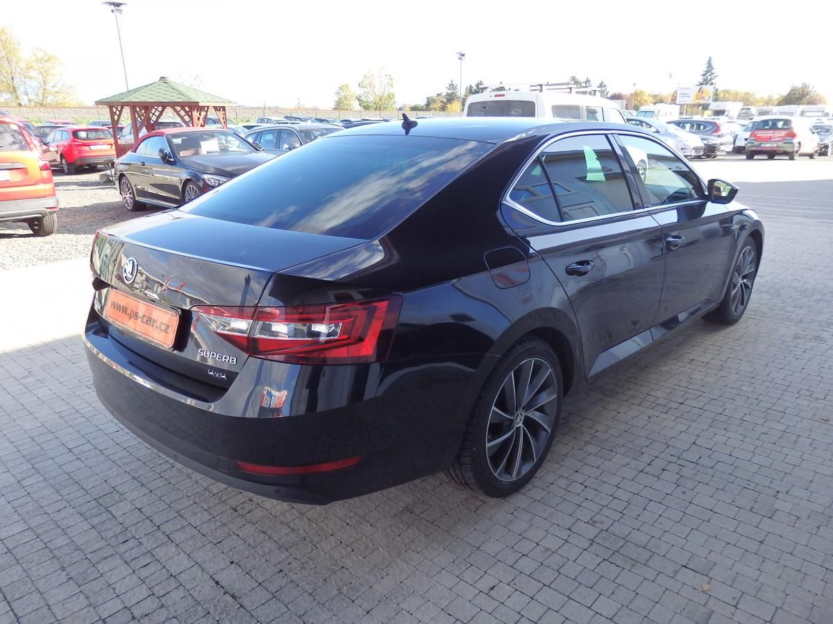Škoda Superb, 2.0 TDI 140kW L&K 4x4 - fotka 4