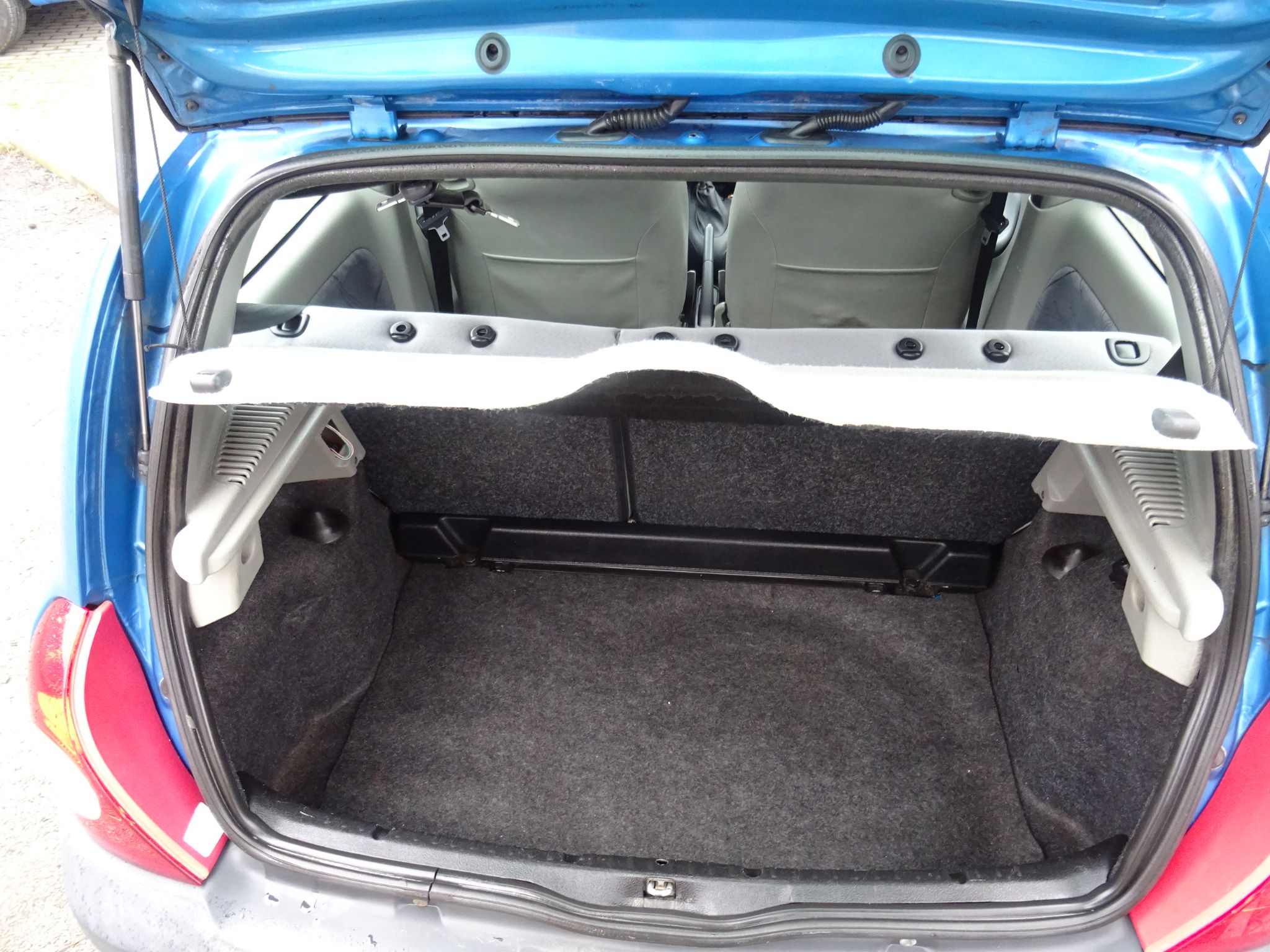Renault Clio, 1.2 NOVÁ STK !!! - fotka 6