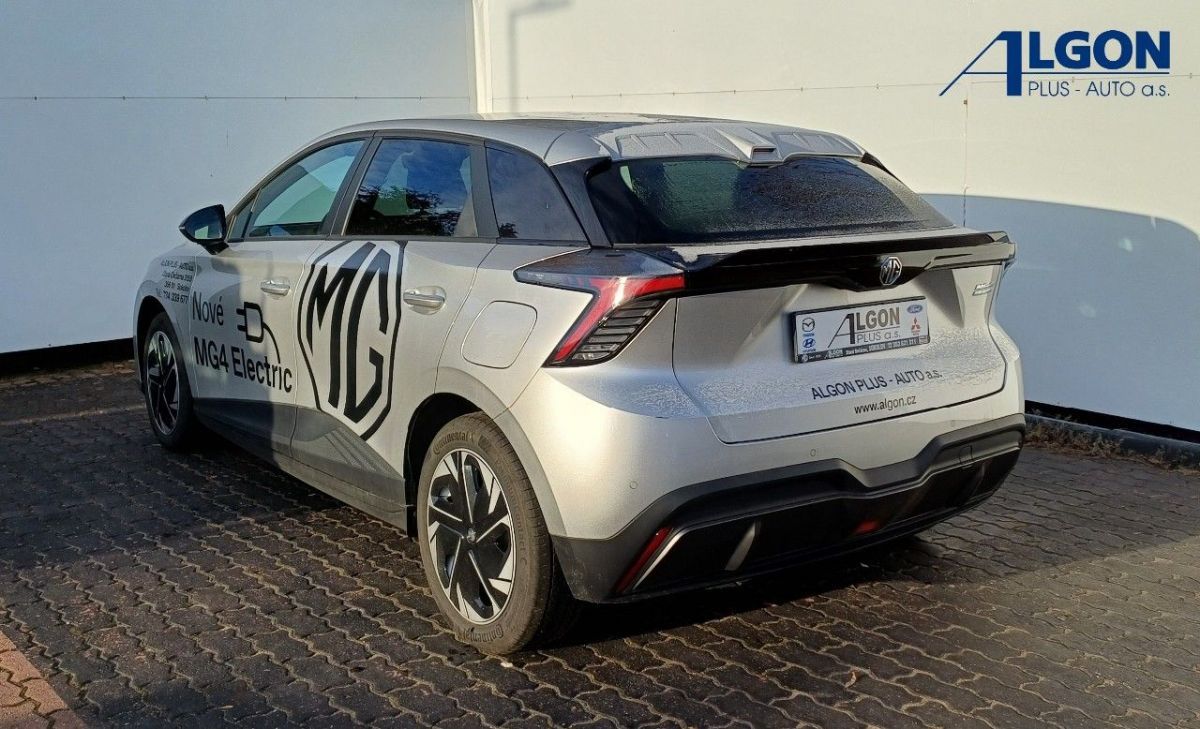 MG MG4, Elegance 150 kW 64 kWh RWD - fotka 4