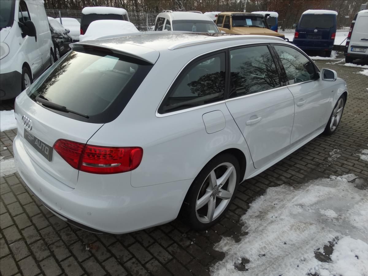 Audi A4, 2,0TDI 125KW S-Line PANO XENON - fotka 2
