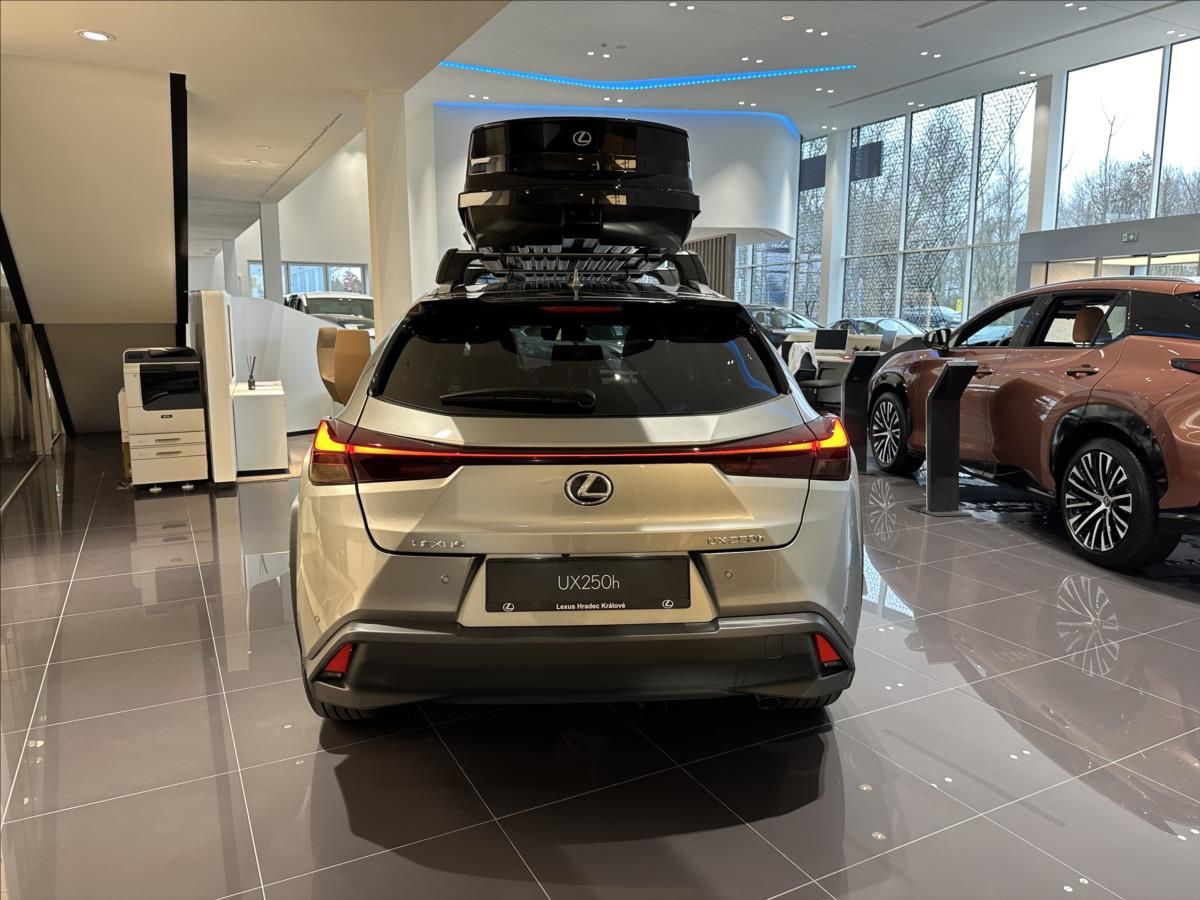 Lexus UX 250h, 2,0 UX 250h Prestige  2,0 HEV - fotka 5