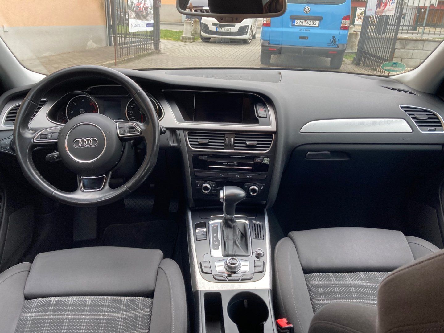 Audi A4, 3.0 TDI S-tronic - fotka 4