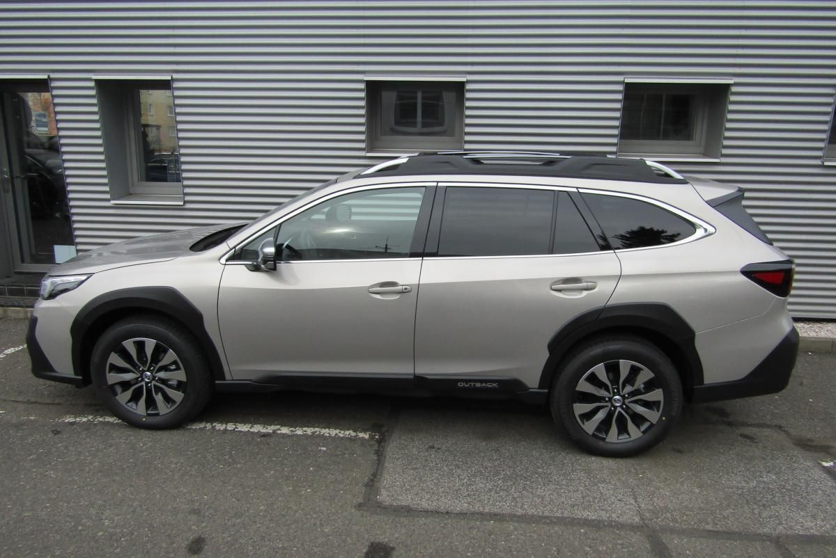 Subaru Outback, 2,5i TOURING MY25.5 - fotka 5