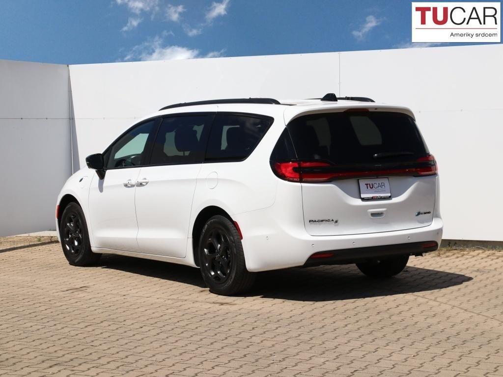 Chrysler Pacifica, Limited Hybrid 3.6 V6 - fotka 6