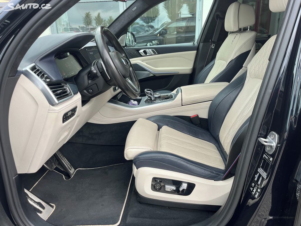 BMW X5, fotka 9