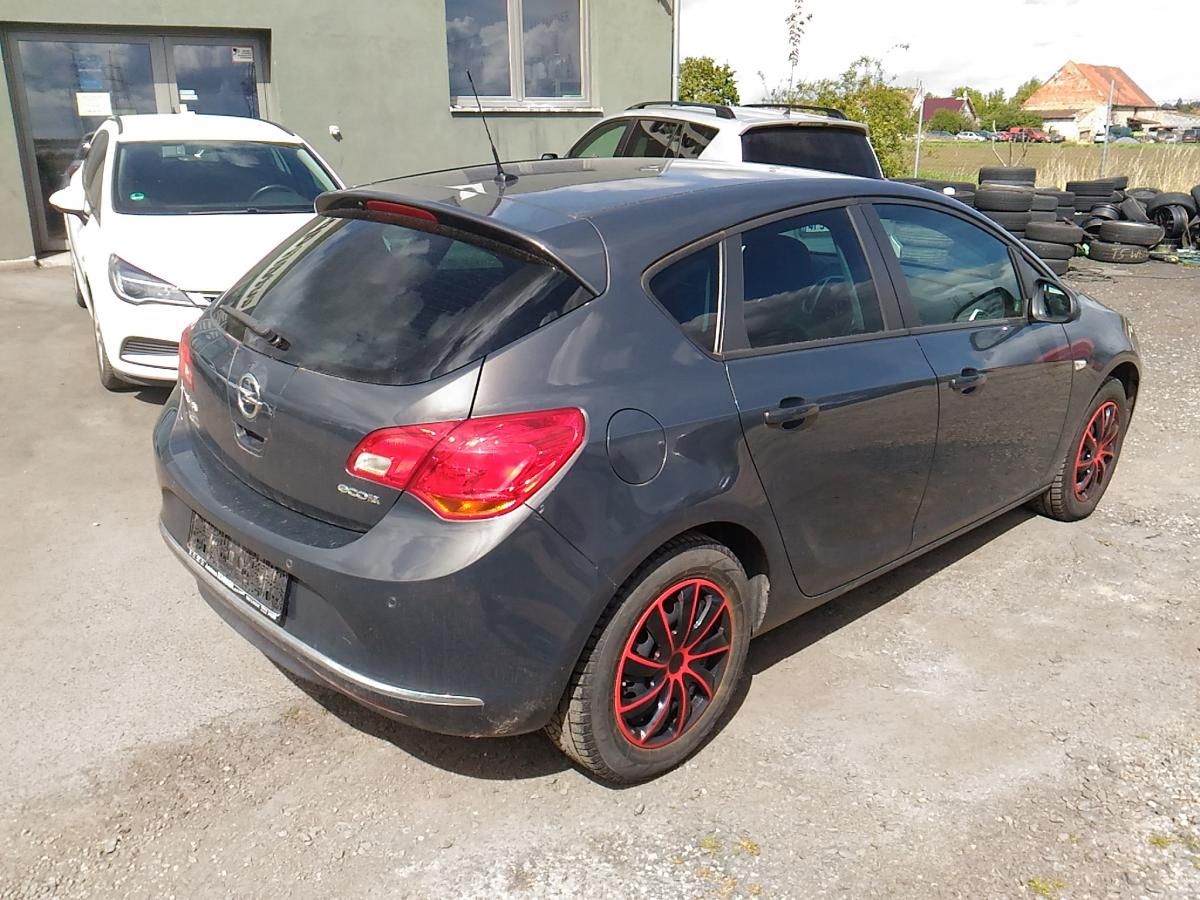 Opel Astra, 1,6CDTI,100KW,LED,NAVI,KLIMA - fotka 3