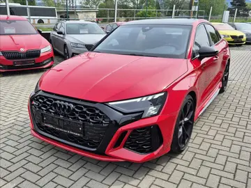 Audi RS3, 2,5 TFSi *MATRIX*DYNAMIK*ZÁRUK