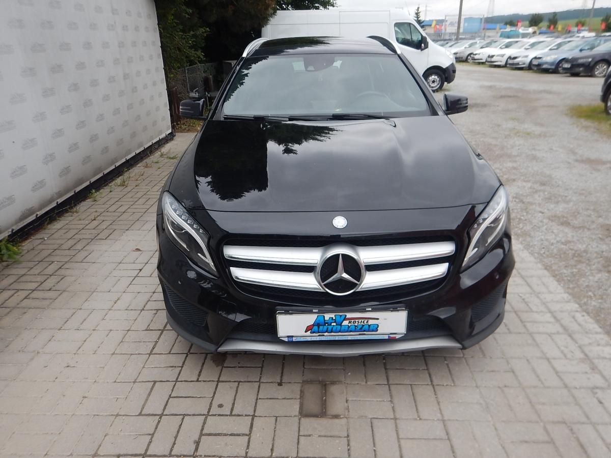 Mercedes-Benz GLA, 220 CDI 4MATIC AMG AUTOMAT - fotka 3