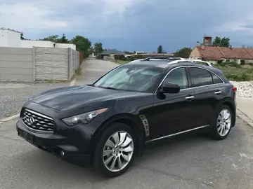 Infiniti FX50, Infiniti FX50S