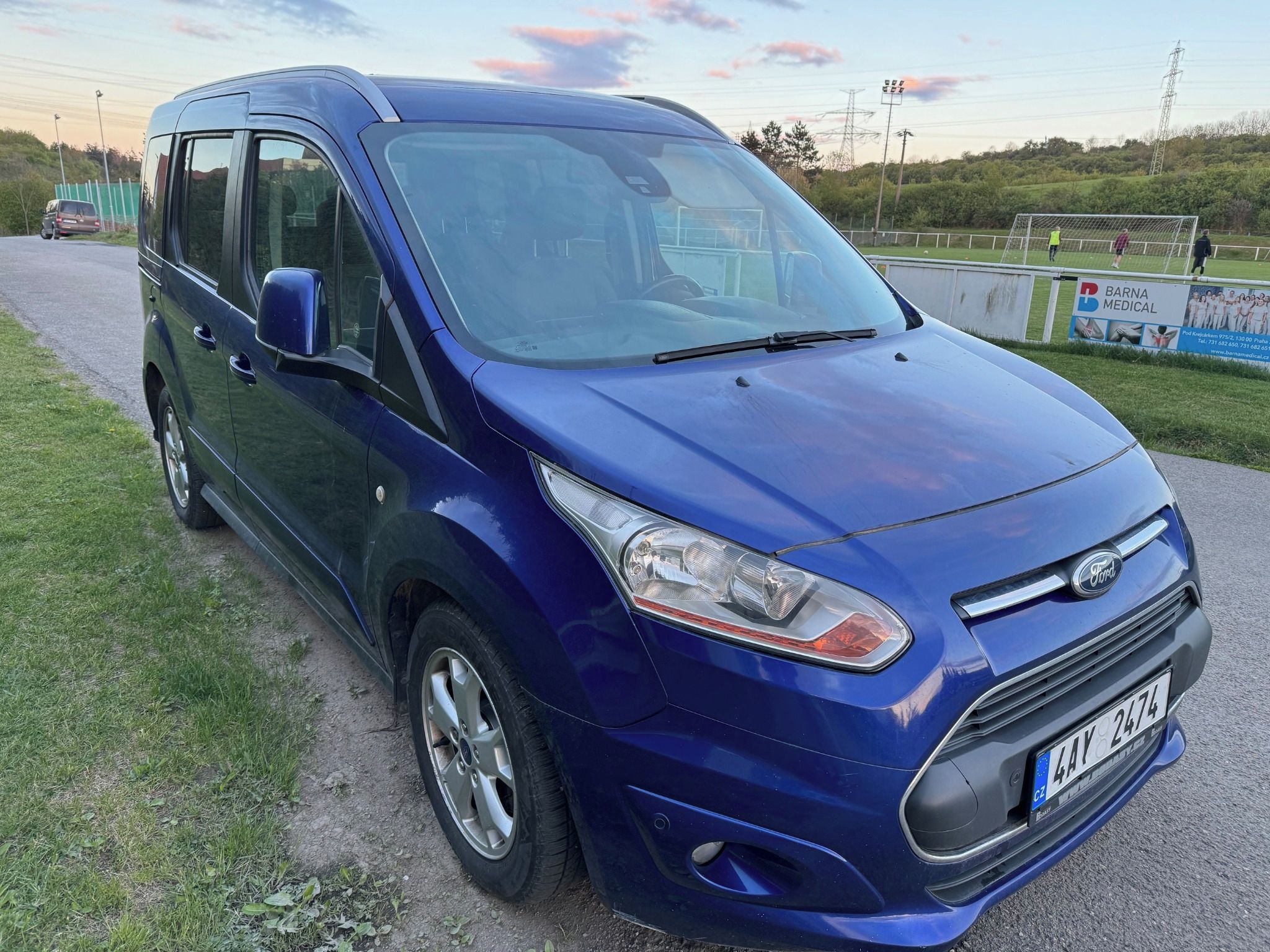 Ford Tourneo Connect, 74kW benzin, CZ, 2.majitel - fotka 3