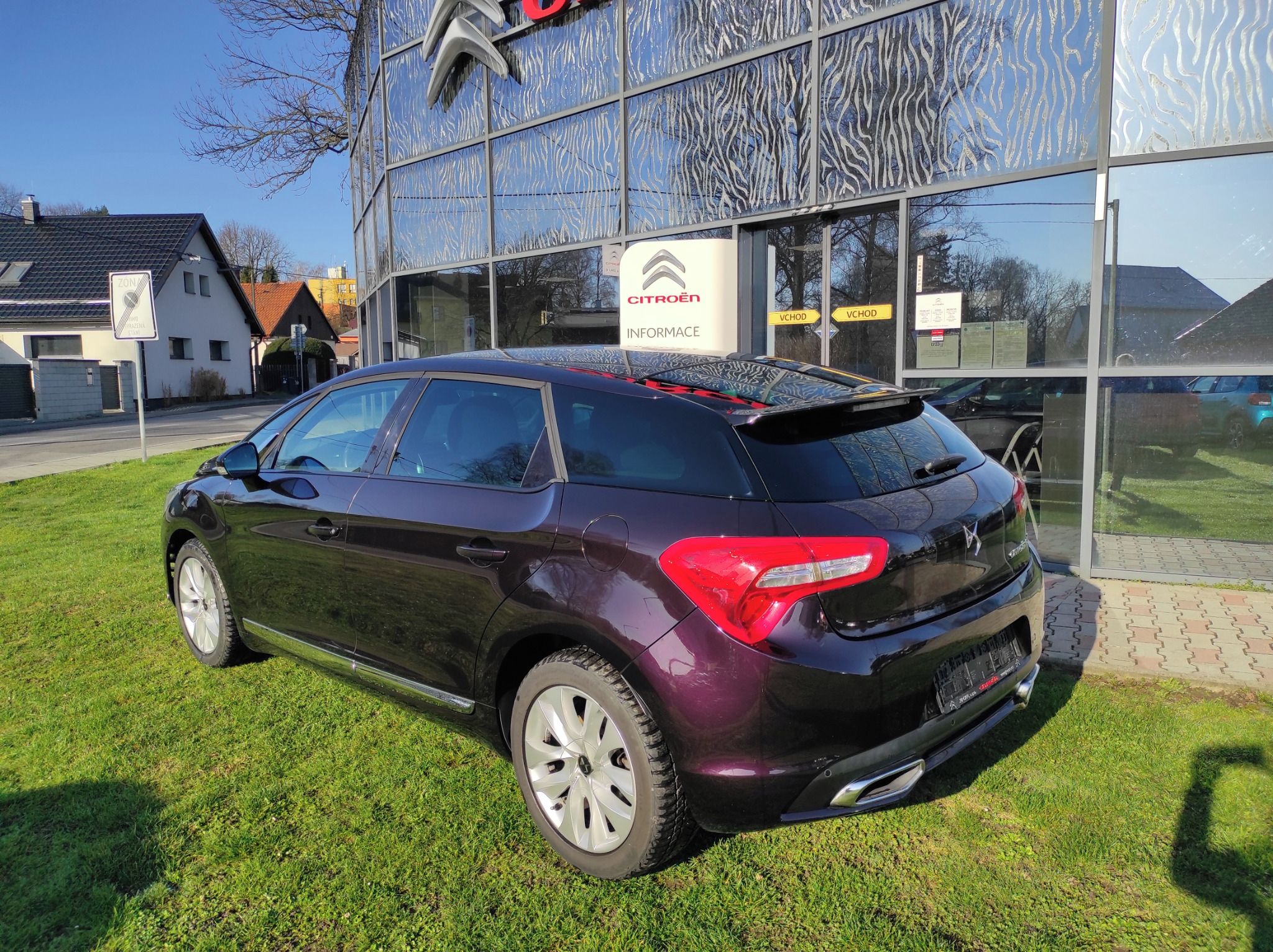 Citroën DS5, 2.0 HDi EAT6 - fotka 5