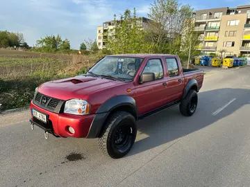Nissan Navara, 2,7 TDi, ČR, nová STK