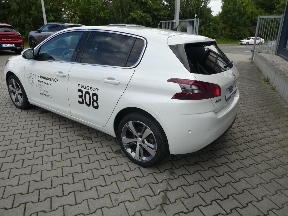 Peugeot 308, 1.2 PureTech Allure EAT8 - fotka 5