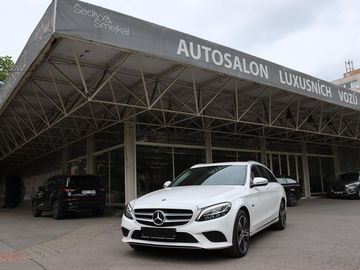 300de PLUG-IN HYB KOMBI 225kW