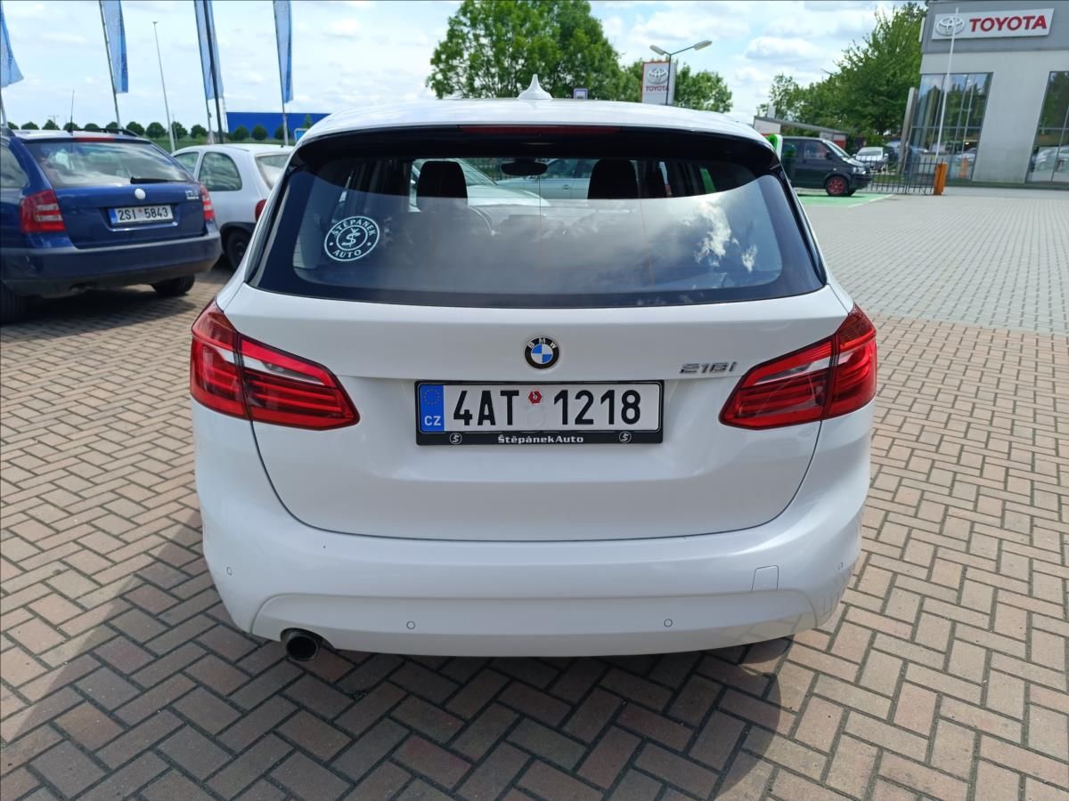 BMW Řada 2, 218i Automat Active tourer - fotka 5