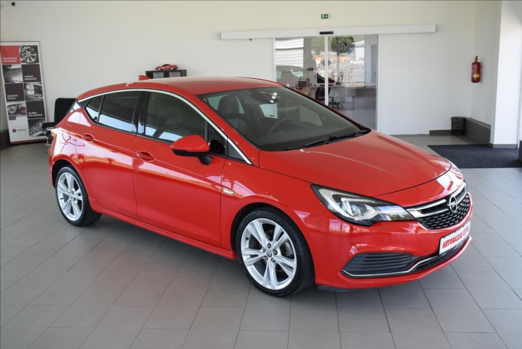 Opel Astra, 1,6 CDTi, OPC Line,FULL LED, - fotka 3