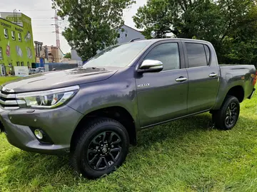 Toyota Hilux, 2.4D DOUB-CAB MANUÁL 1.MAJITEL