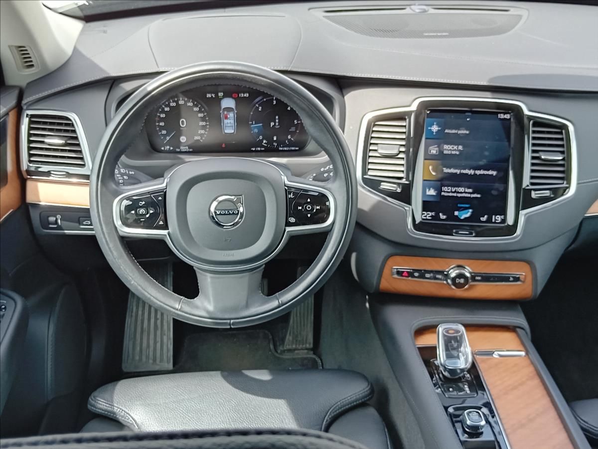 Volvo XC90, 2,0 AWD MOMENTUM PRO  B5 - fotka 6