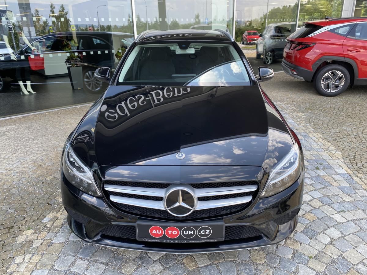 Mercedes-Benz Třídy C, C 200d kombi - fotka 2