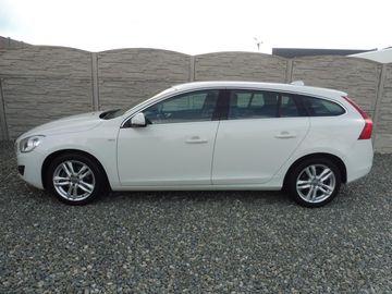 2.0D3 V5 135PS AUT EXTRA STAV!