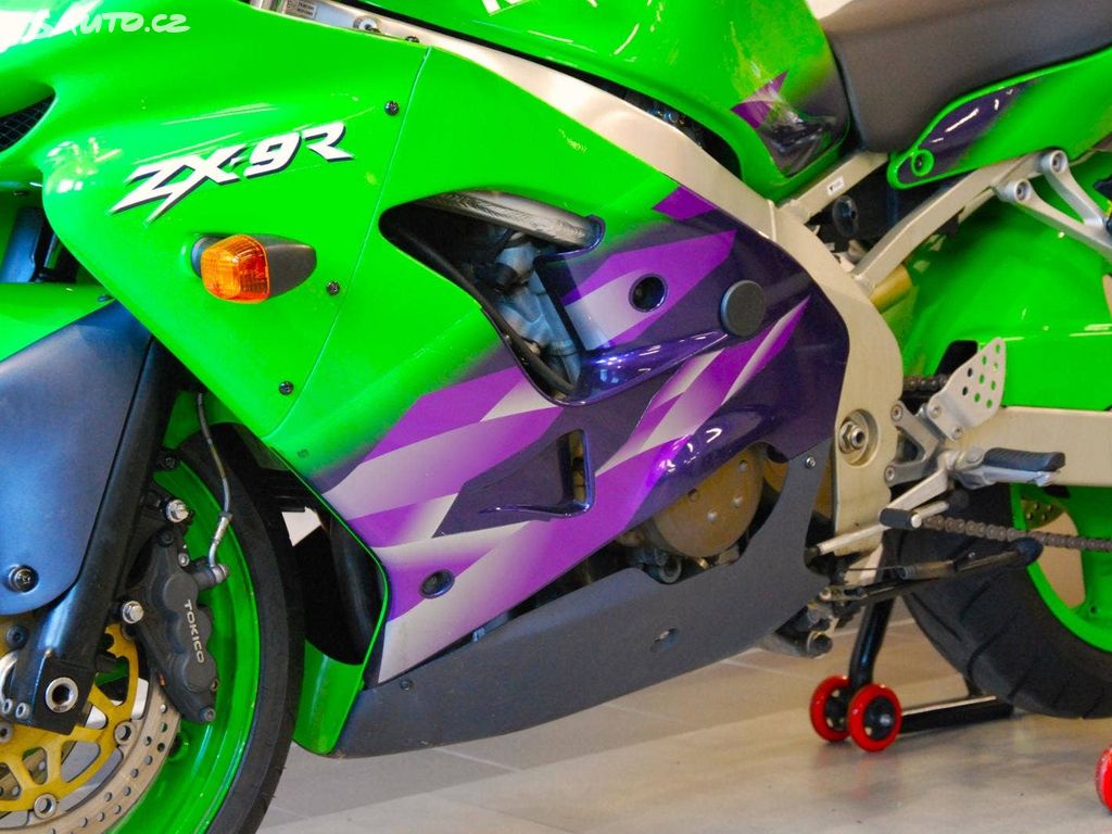 Kawasaki ZX Ninja -9R - krásný stav | Sauto.cz