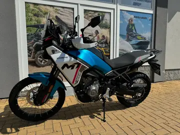 CFMOTO, 450 MT-R