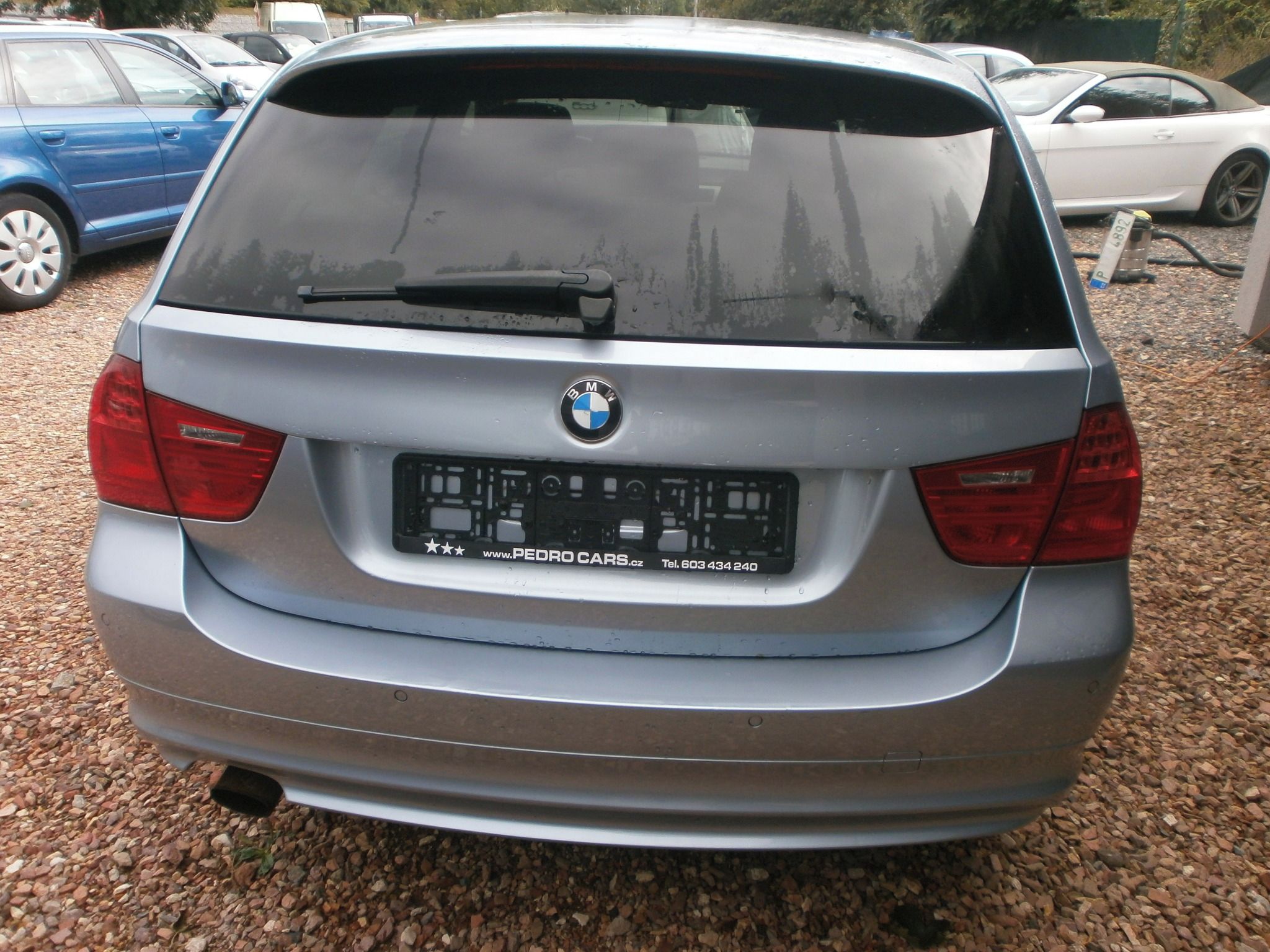 BMW Řada 3, 318i-klima!servisní kniha! - fotka 6