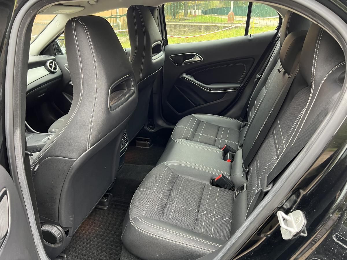Mercedes-Benz GLA, 200d 4Matic Urban-ODPOČET DPH - fotka 6