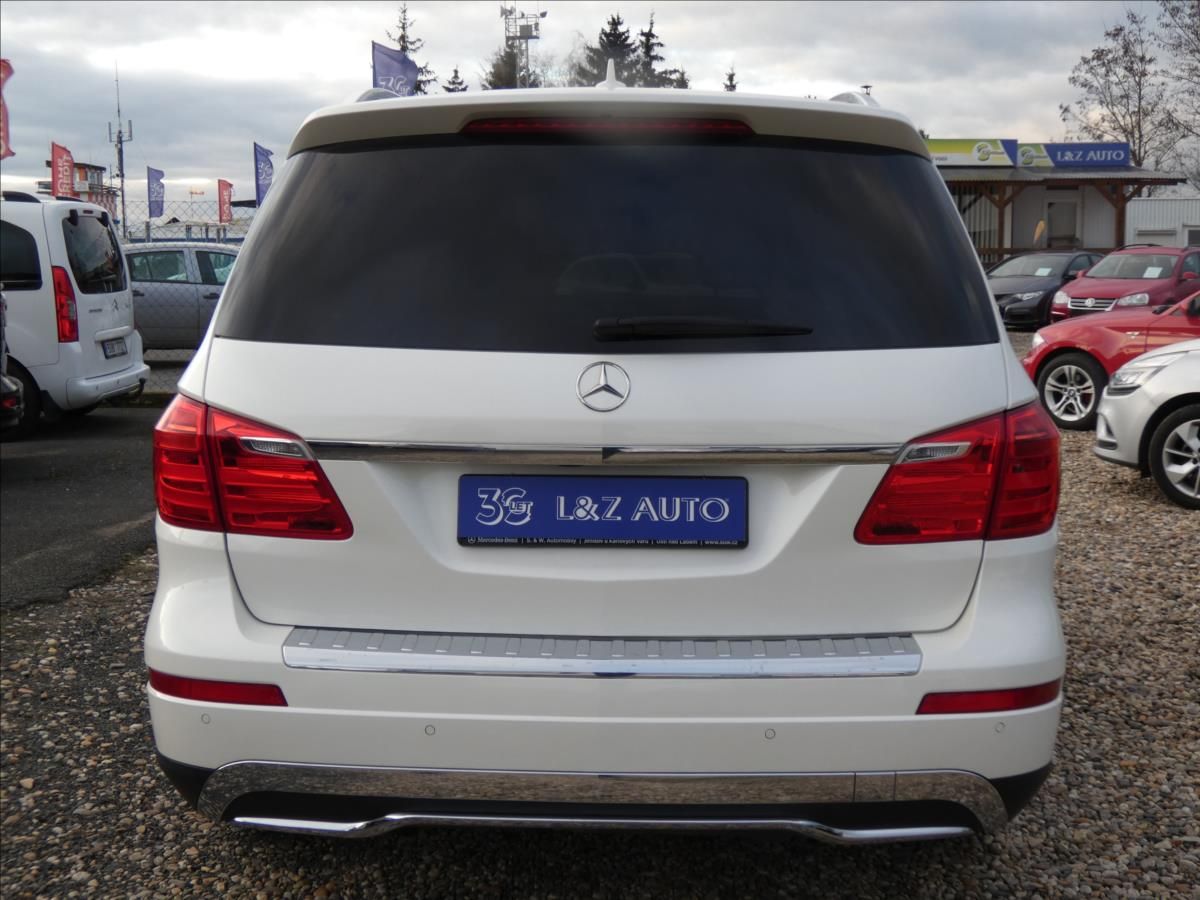 Mercedes-Benz GL, 3,0 GL 350 Bluetec 4Matic - fotka 5