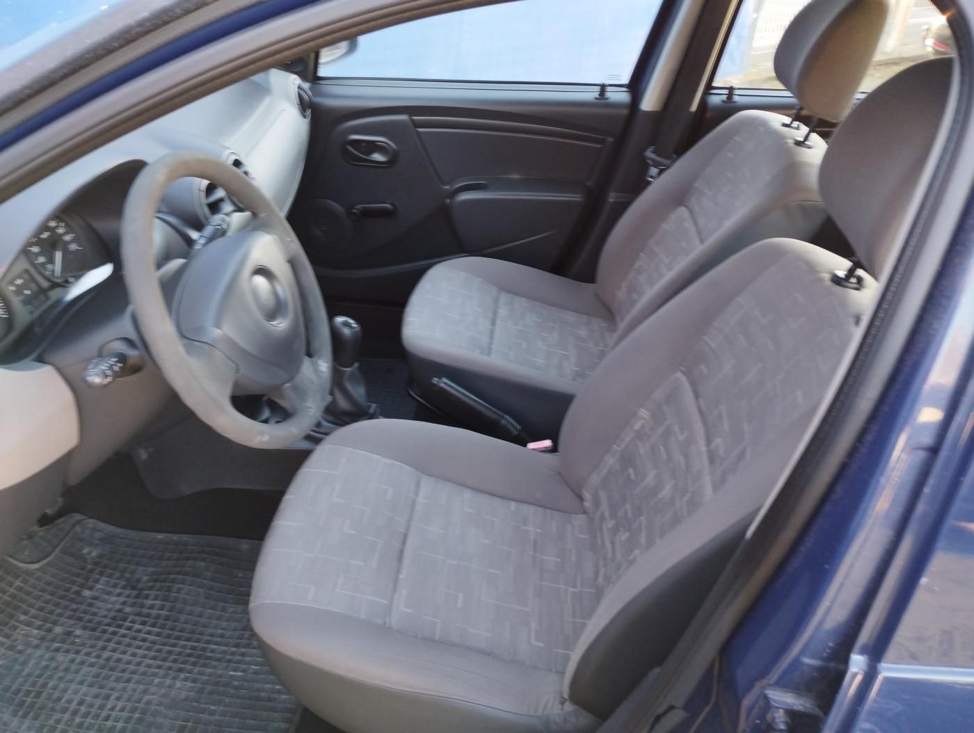 Dacia Sandero, 1.4i 55KW - fotka 6