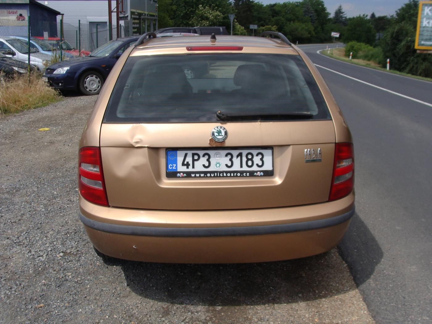 Škoda Fabia, 1.4 MPi, Koupeno v ČR - fotka 4