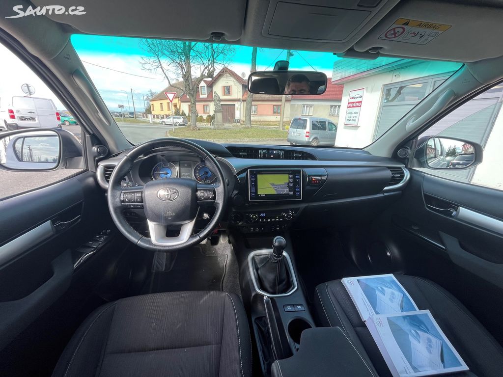 Toyota Hilux, fotka 14