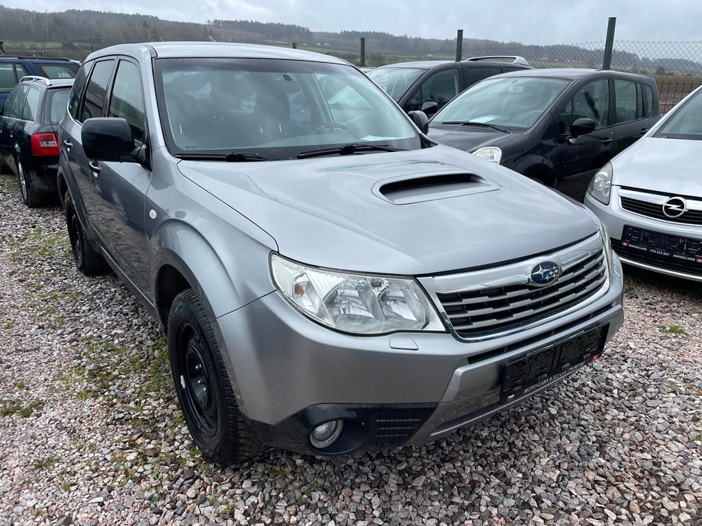 Subaru Forester, 2,0 TD  AWD  108 KW - fotka 3