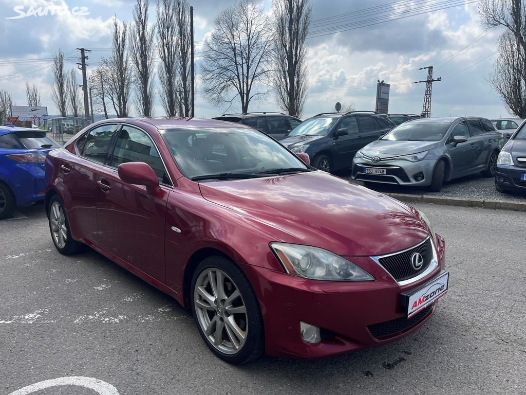 Lexus IS, fotka 8
