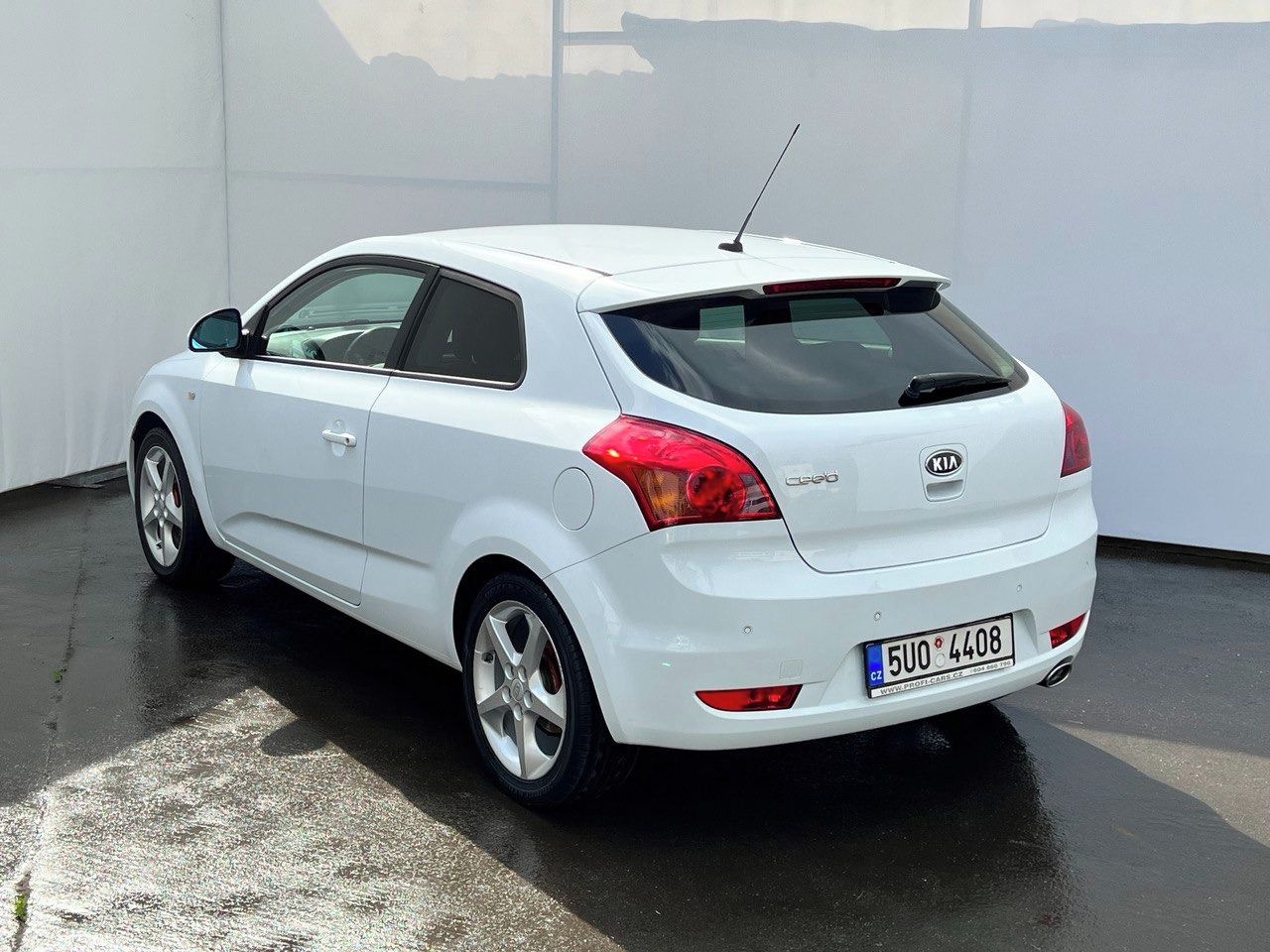 Kia Cee´d, 2.0i 105kW,Klima/Původ ČR - fotka 5
