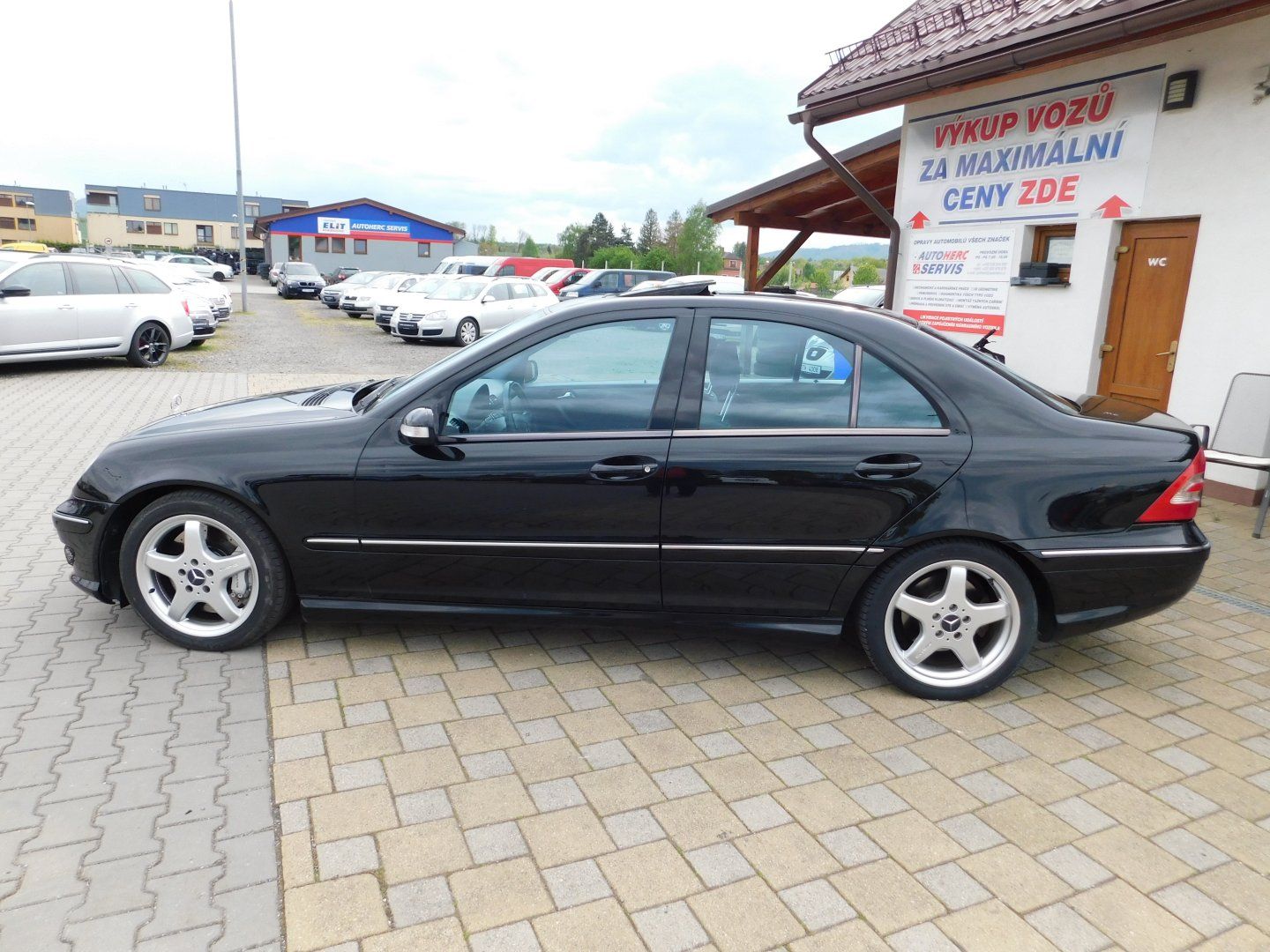 Mercedes-Benz Třídy C, 3.0 CDi AMG - fotka 6
